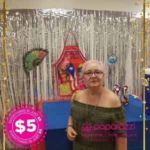 Meet your Posher, Carmen